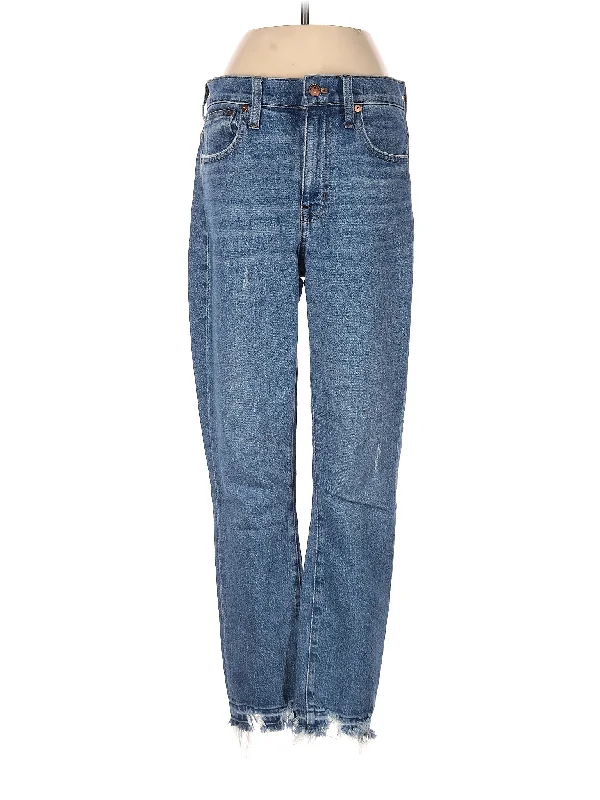 Stretch Jeans for Flexibility -Mid-Rise Straight-leg Jeans in Medium Wash