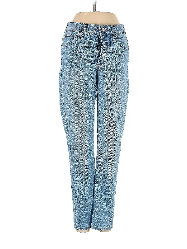 Casual Friday Jeans for Relaxed -Mid-Rise Straight-leg Jeans in Light Wash