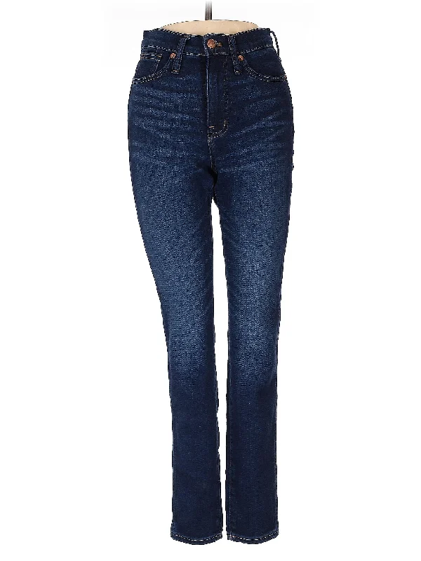 Belt Loops Jeans for Accessorizing -Mid-Rise Straight-leg Jeans in Dark Wash