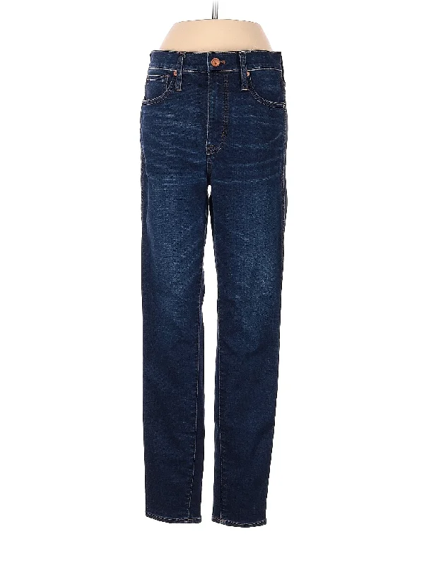 Embellished Back Pocket Jeans for Glamour -High-Rise Straight-leg Jeans in Dark Wash