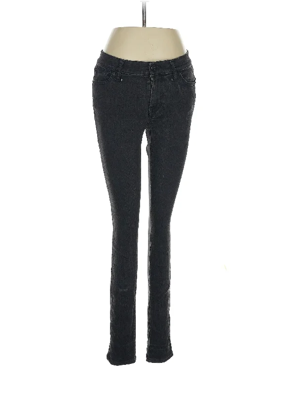 Mom Jeans for Vintage Appeal -Low-Rise Skinny Jeans in Dark Wash