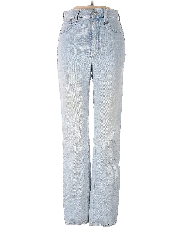 Blue Jeans for Everyday Wear -High-Rise Bootleg Jeans in Light Wash