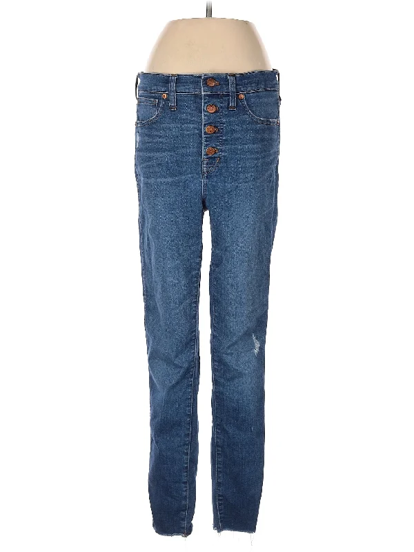 Four Pocket Jeans for Simplicity -High-Rise Straight-leg Jeans in Medium Wash