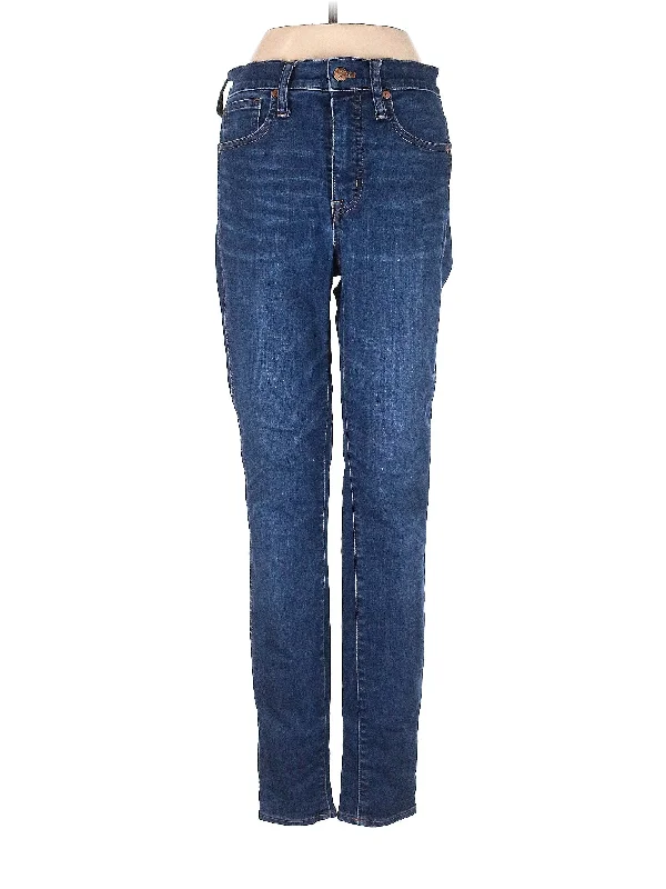 Casual Friday Jeans for Relaxed -Mid-Rise Straight-leg Jeans in Medium Wash