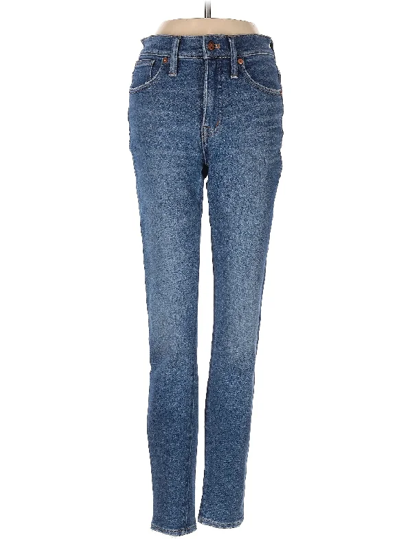 Skinny Jeans for Slim Fit -Mid-Rise Straight-leg Jeans in Medium Wash