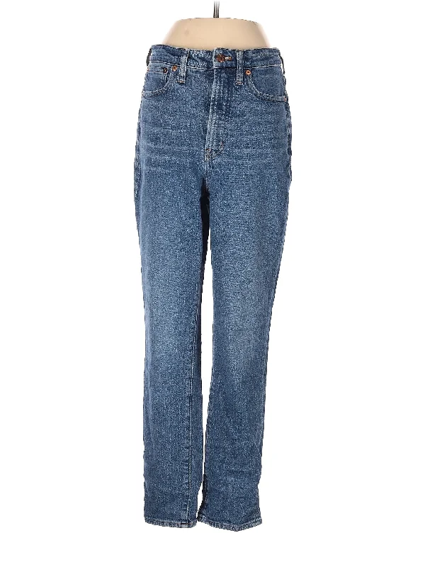 Gray Jeans for Neutral Tone -Low-Rise Straight-leg Jeans in Medium Wash