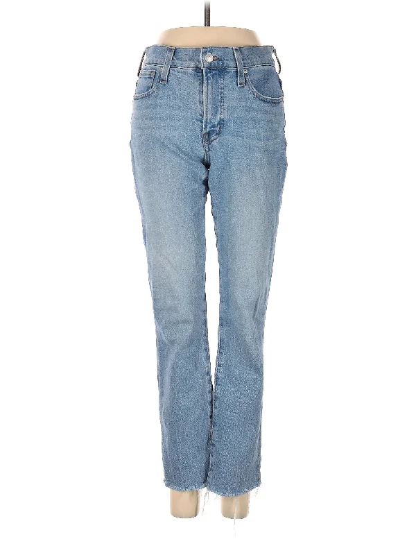 Zipper Fly Jeans for Convenience -High-Rise Straight-leg Jeans in Light Wash