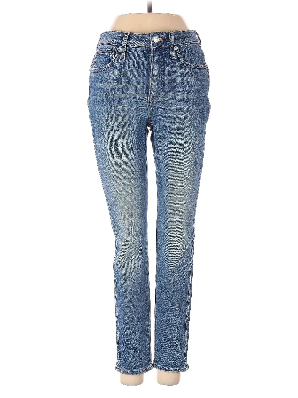 Bootcut Jeans for Flattering -Mid-Rise Straight-leg Jeans in Medium Wash