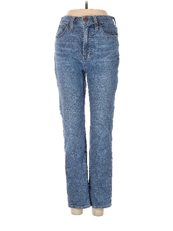 Embellished Back Pocket Jeans for Glamour -High-Rise Straight-leg Jeans in Medium Wash